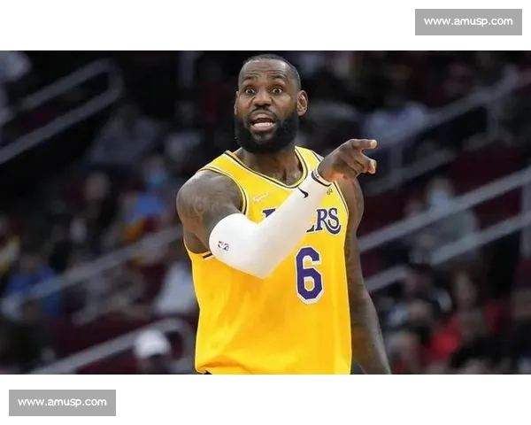 新秀詹姆斯 25 分羞辱 DPOY!阿泰回忆经典对抗:他天生就是国王 新秀詹姆斯 25 分羞辱 DPOY!阿泰回忆经典对抗:他天生就是国王