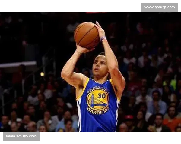 库里谈追梦:从一开始就有的默契,把球给他就对了 库里谈追梦:从一开始就有的默契,把球给他就对了